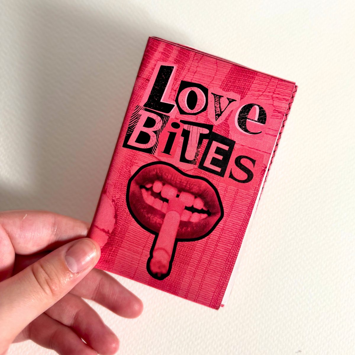 "love bites: a wlw smut story" zine (18+)